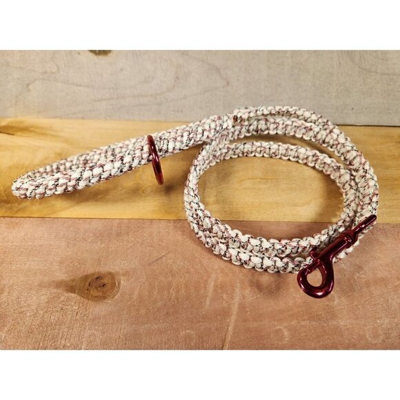 Dog Leash Baseball Theme Handmade in USA 50in White Red and Black Paracord - Picture 1 of 5